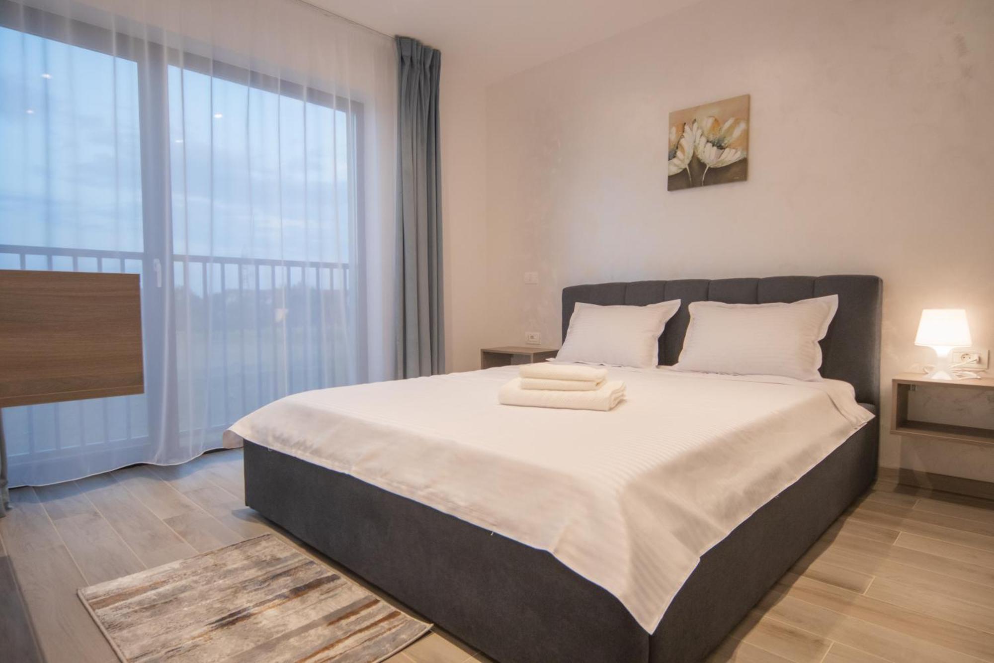 Cp Residence Apart Braşov Esterno foto